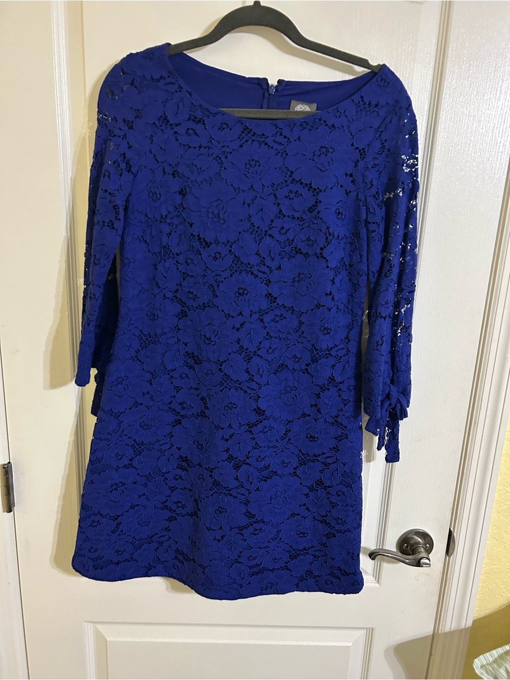Vince Camuto Royal Blue Lace Shift Dress with Three-Quarter Sleeves size 8